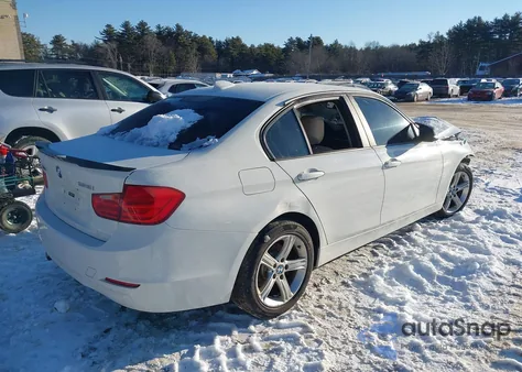 2014 BMW 328I xDrive z USA, uszkodzony, nr VIN WBA3B5C52EP543423